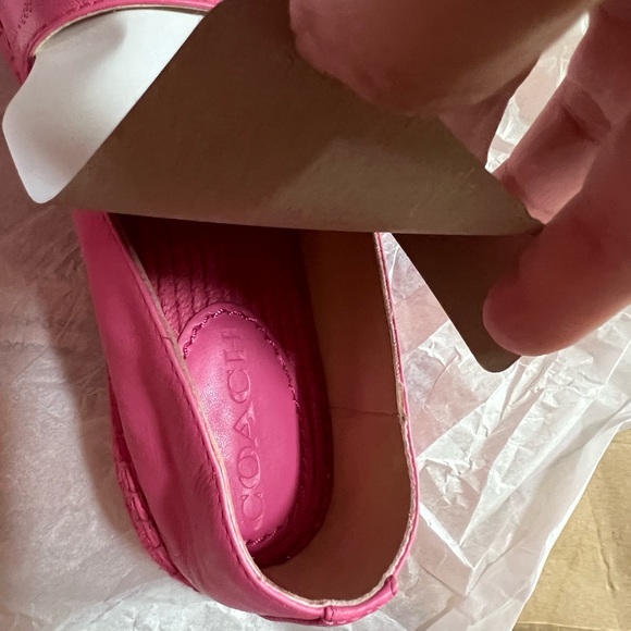 ❌ SOLD ❌** COACH Carley Perforated Leather Espadrilles - Picture 4 of 5